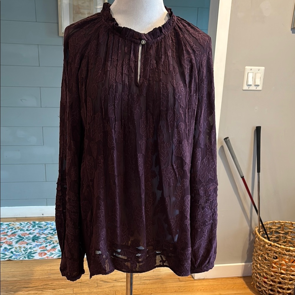 J. Jill Elegant Lace Women's‎ Top in Deep Purple